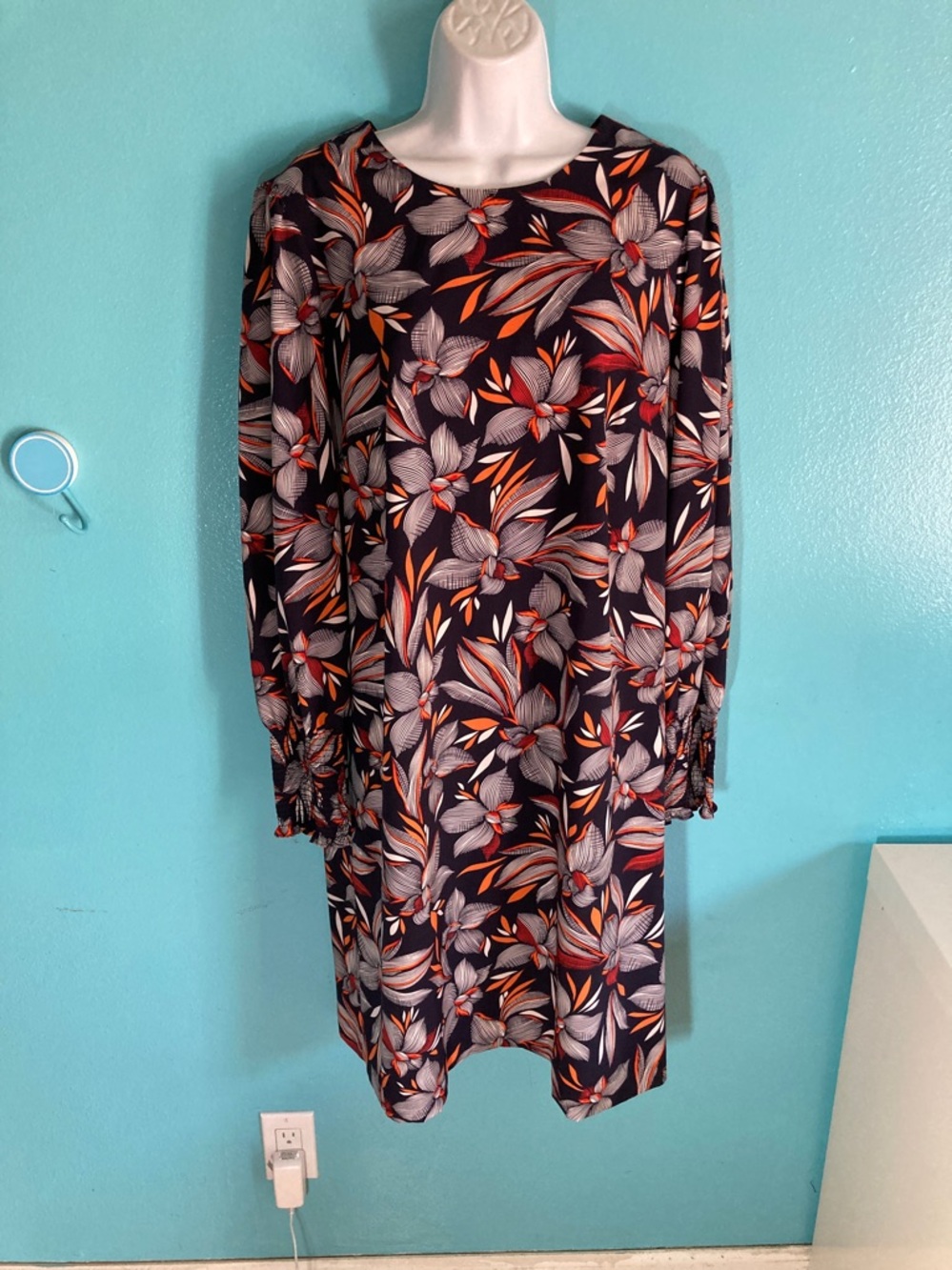 London Times Womens Size 16 Blue Floral Long Sleeve Dress